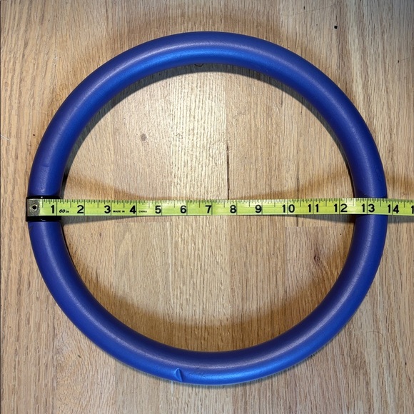 GAIAM Pilates Ring Fitness circle for toning - Picture 4 of 4